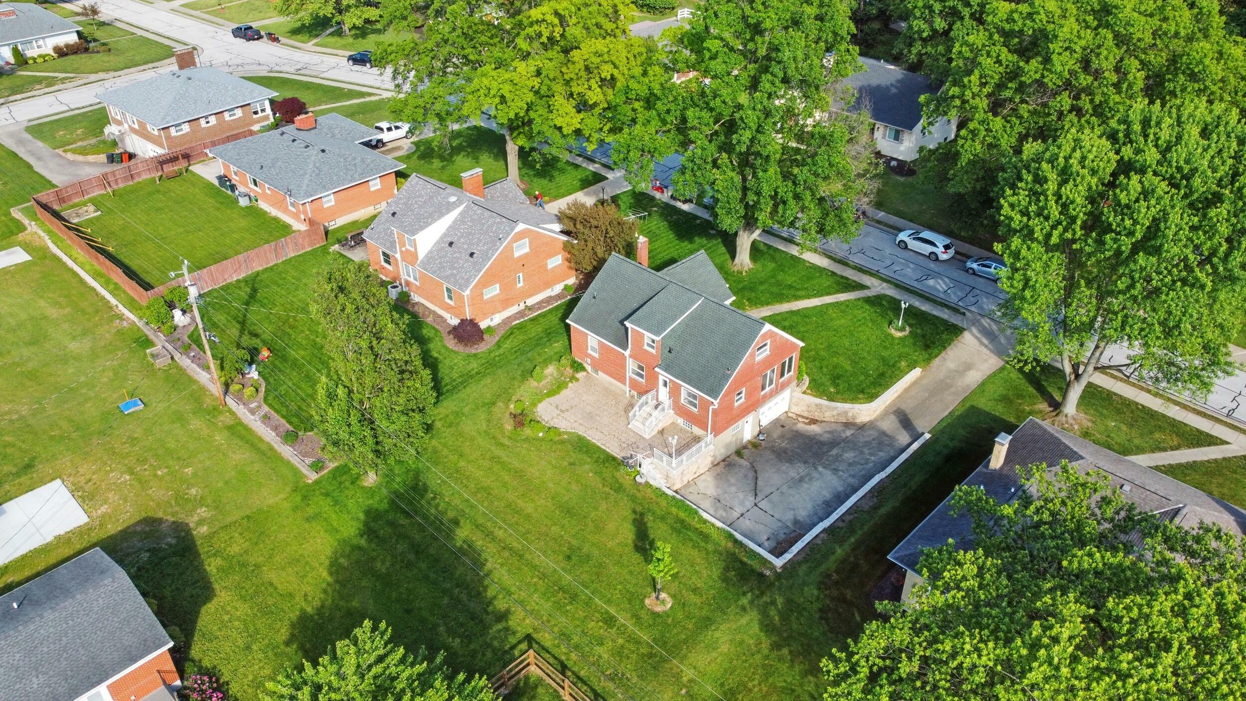 Property Photo: 1586 St Anthony Circle KY 41011