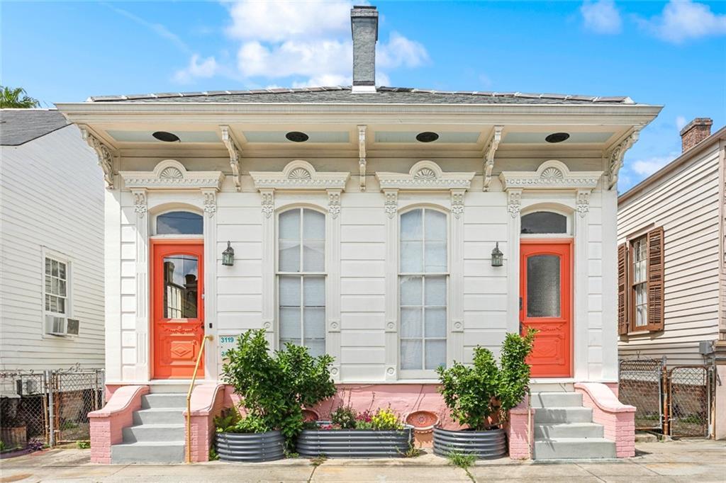Property Photo: 3119 Dauphine Street LA 70117
