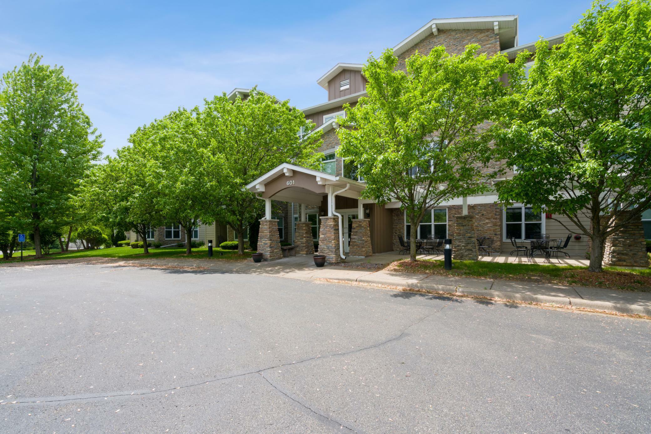 Property Photo: 601 Levander Way 314 MN 55075