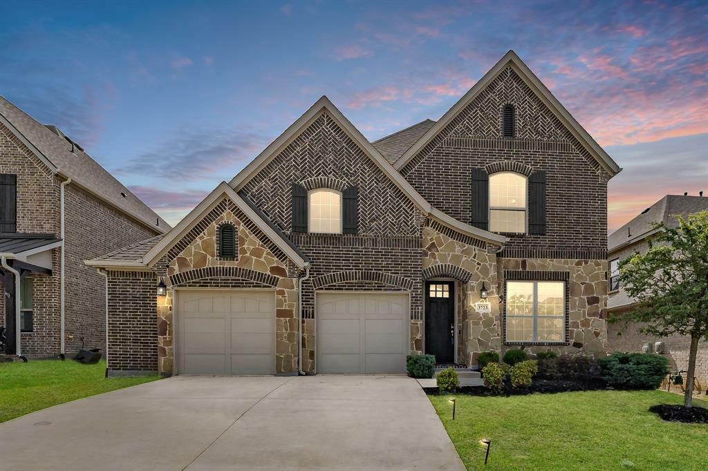 Property Photo: 3723 Birch Wood Court TX 76226