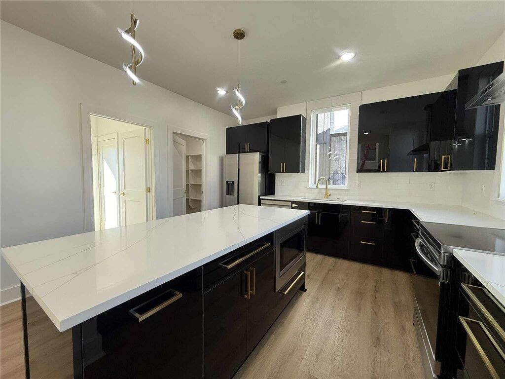 Property Photo:  2605 W Bonnie Lane  AR 72758 