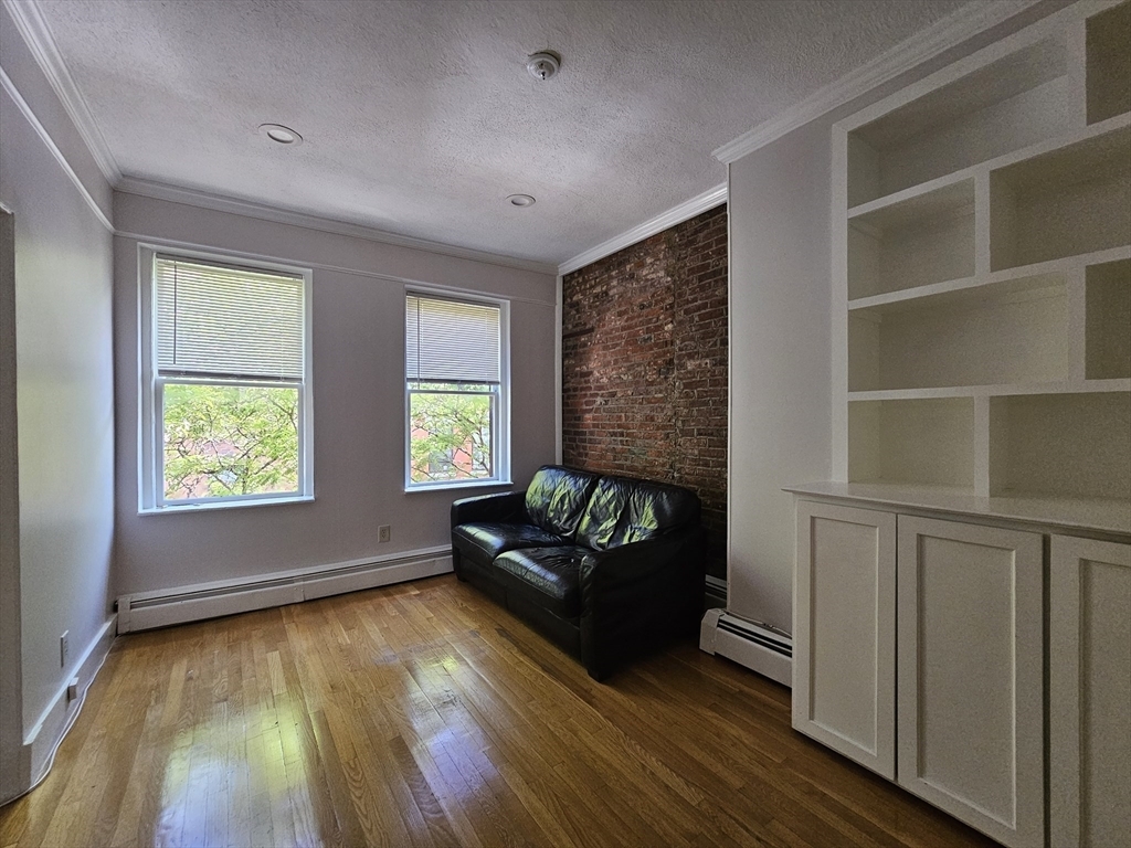 Property Photo: 61 Phillips St 3 MA 02114