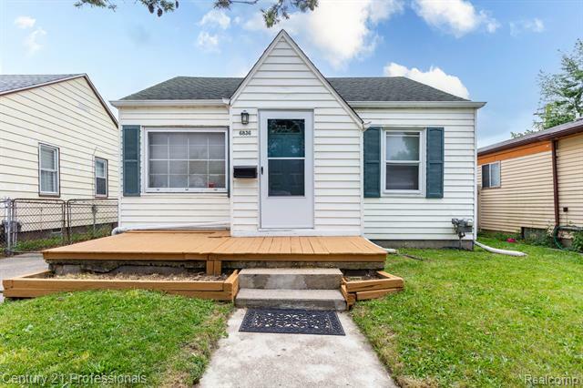 Property Photo: 6836 Paige Avenue MI 48091