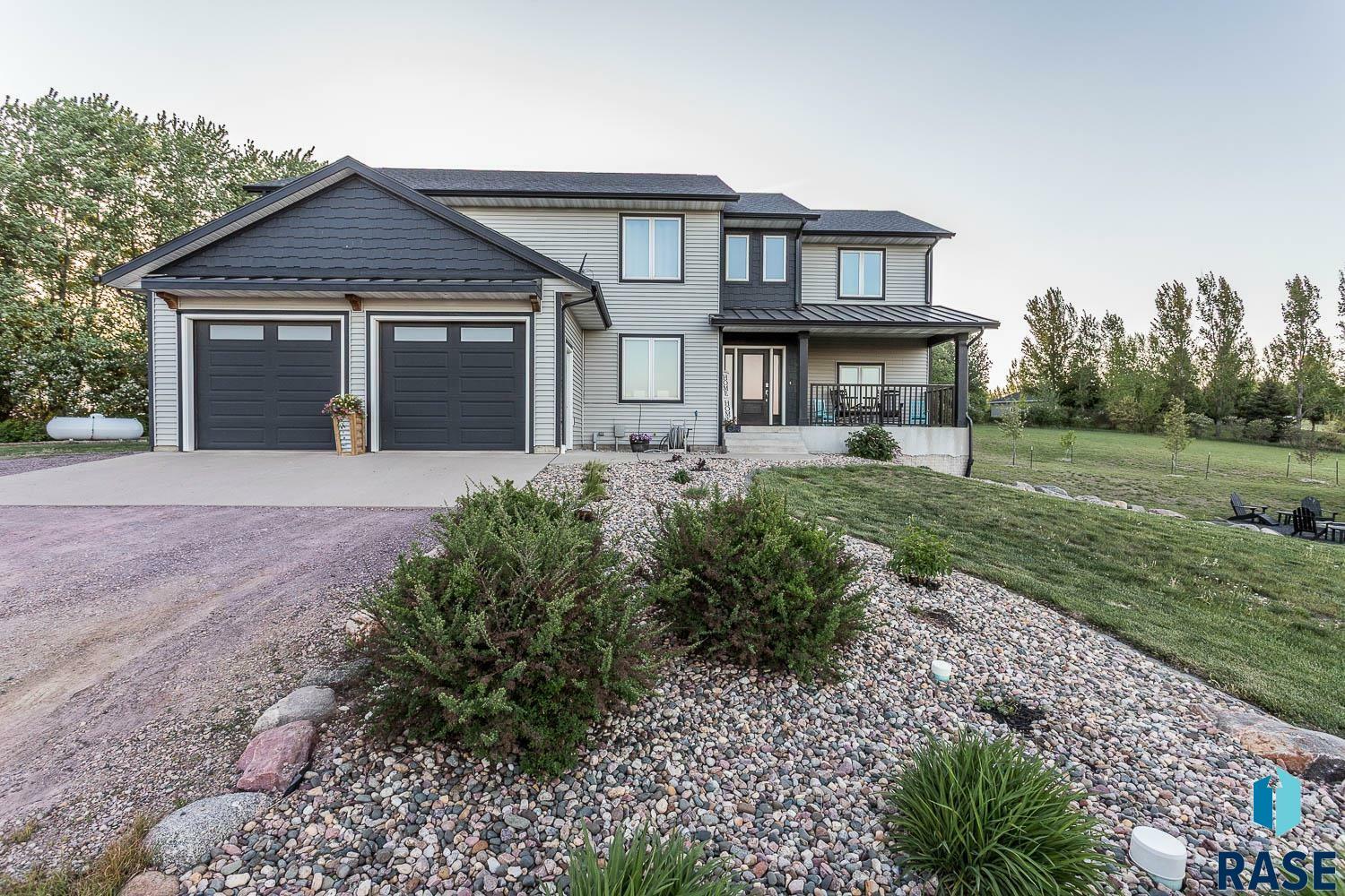Property Photo: 25265 466th Ave SD 57033