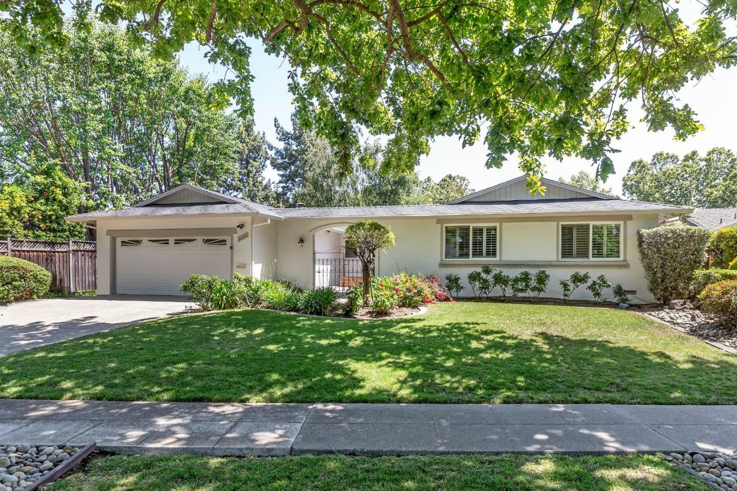 2272 Glenkirk Drive  San Jose CA 95124 photo