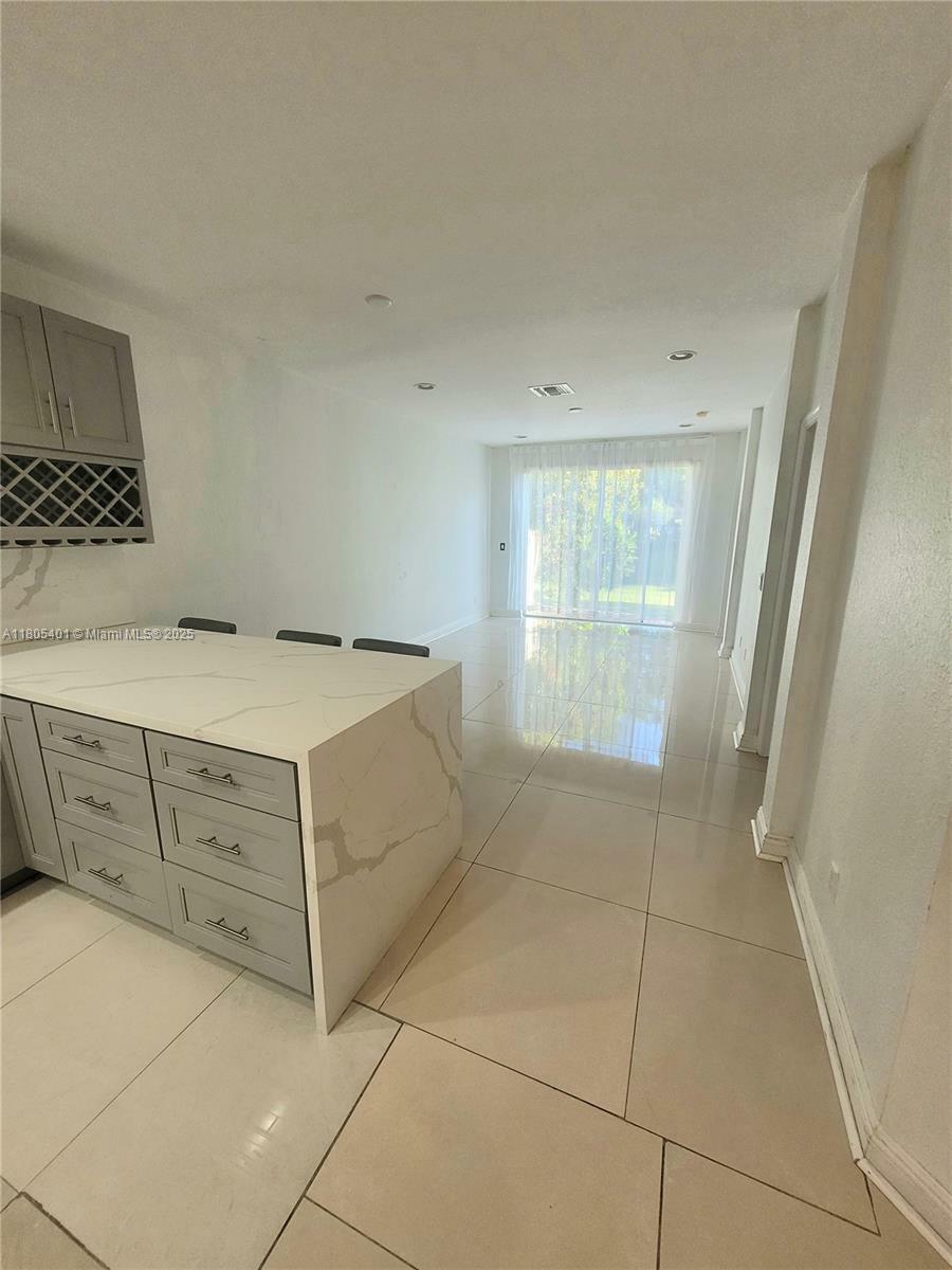 Property Photo: 9724 Darlington Pl FL 33328