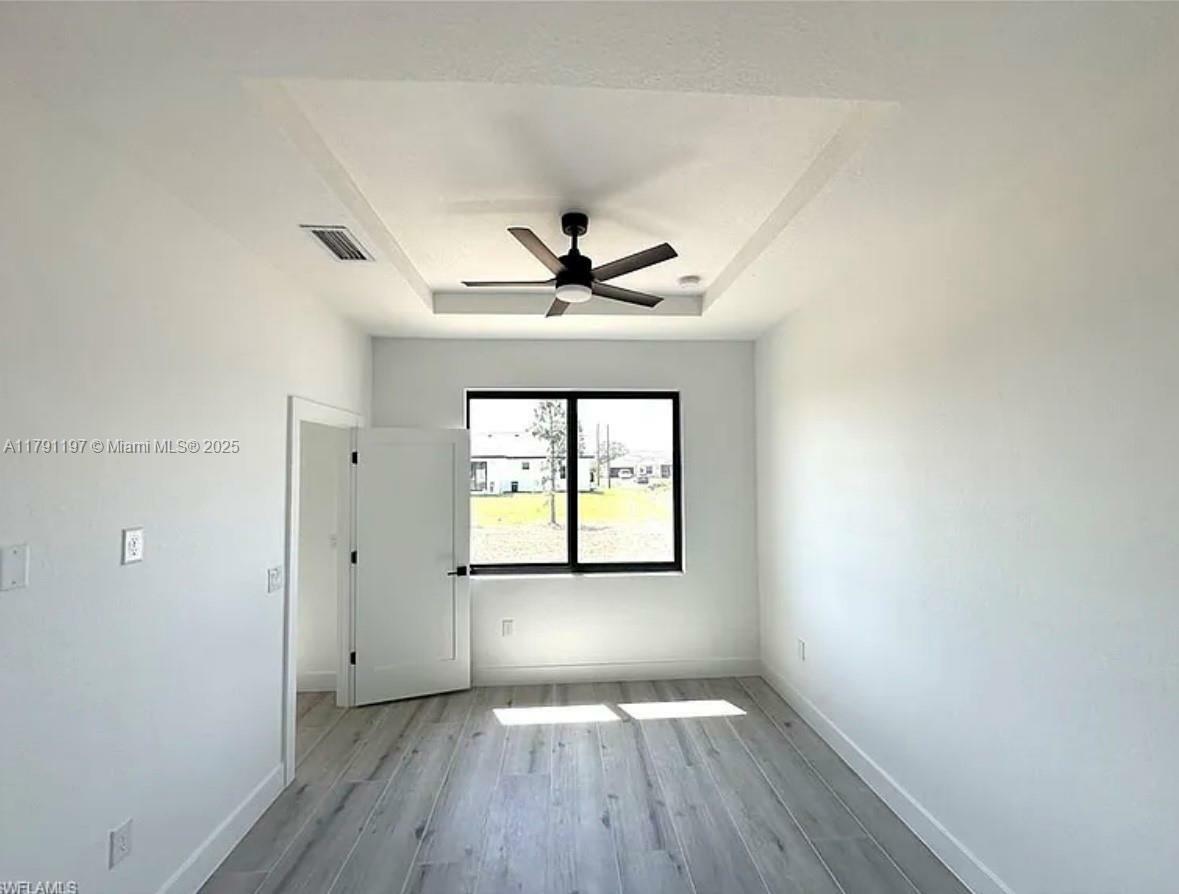 Property Photo: 313 Radium Avenue FL 33975