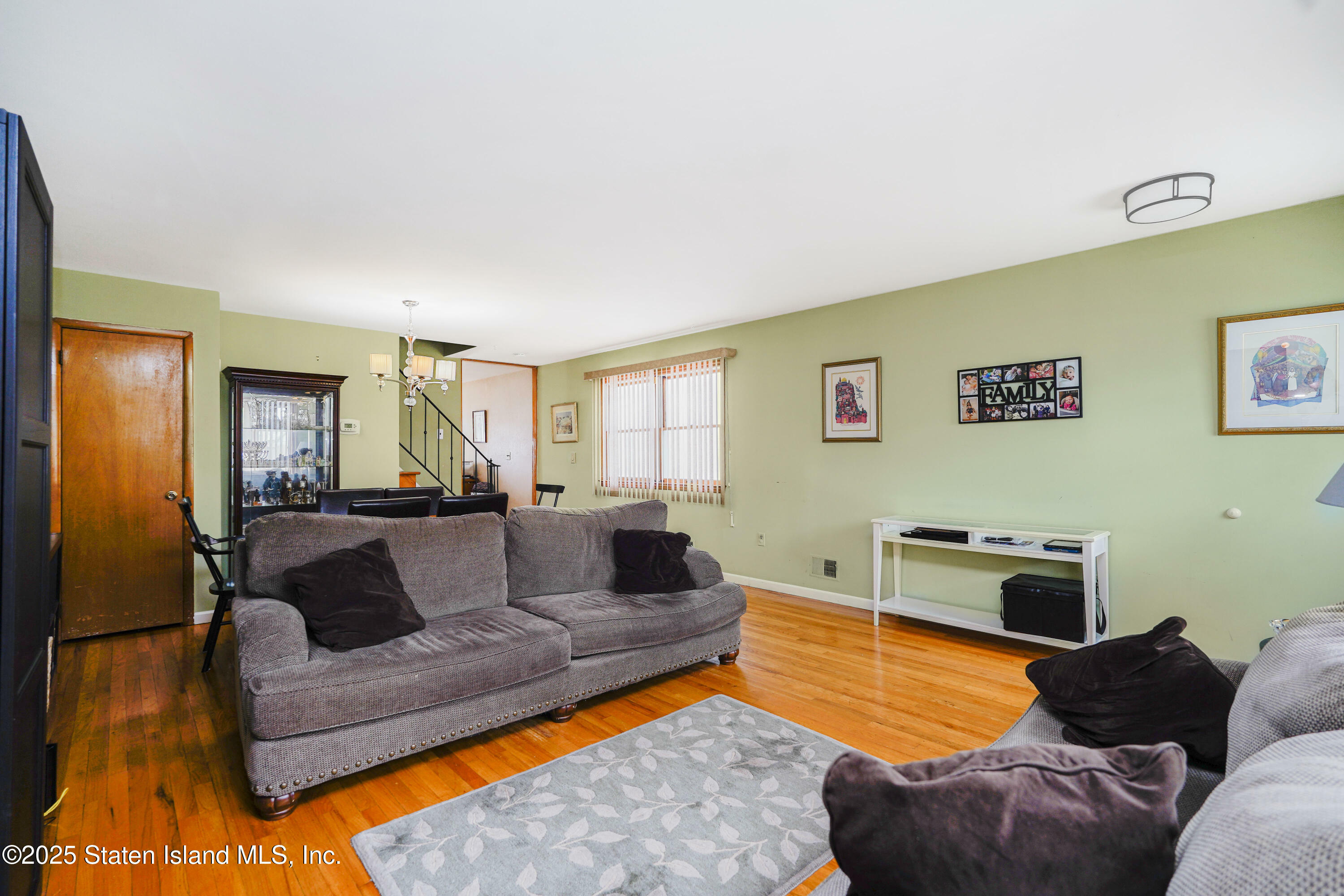 Property Photo:  16 Astor Avenue  NY 10314 