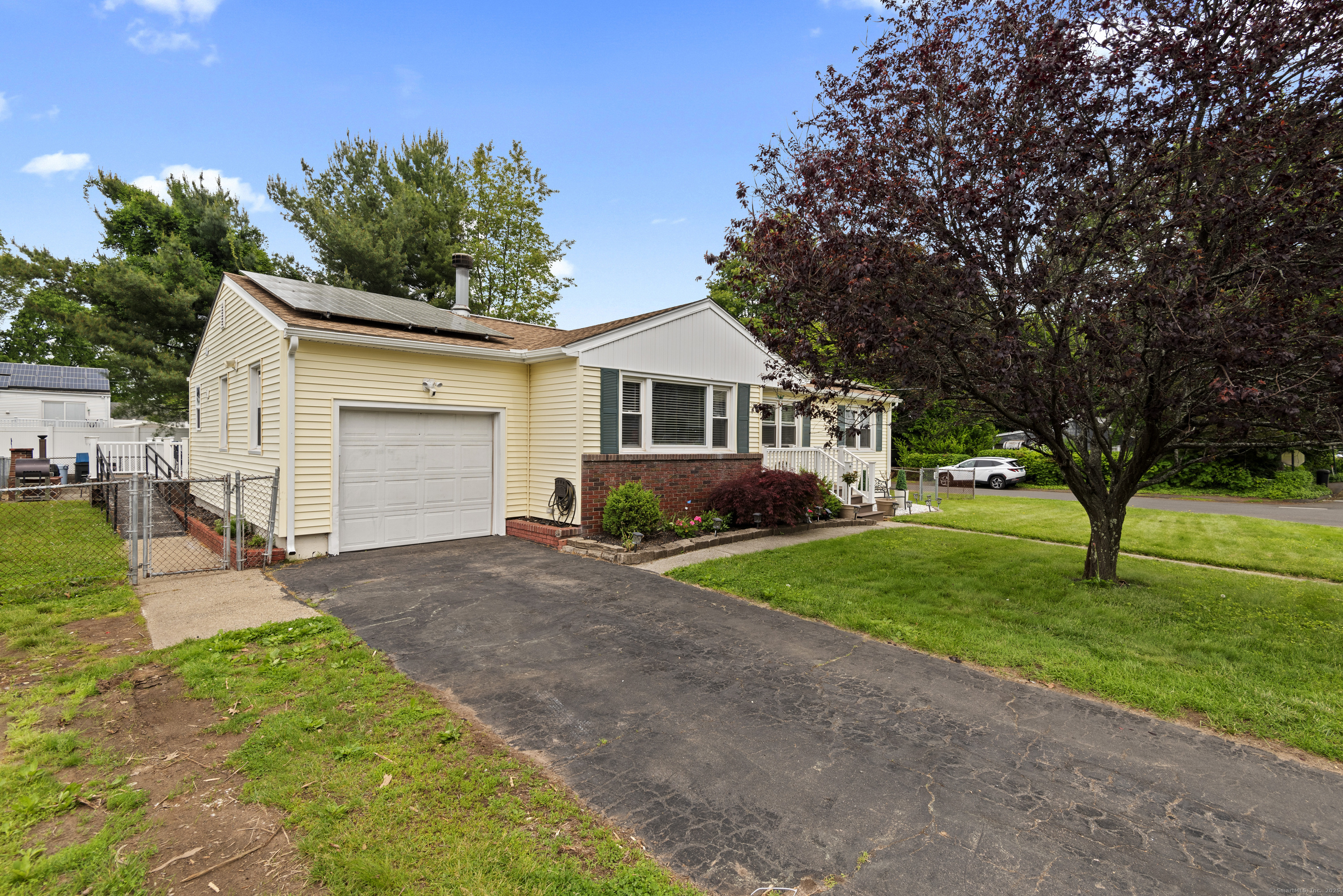 Property Photo: 116 Crest Avenue CT 06513