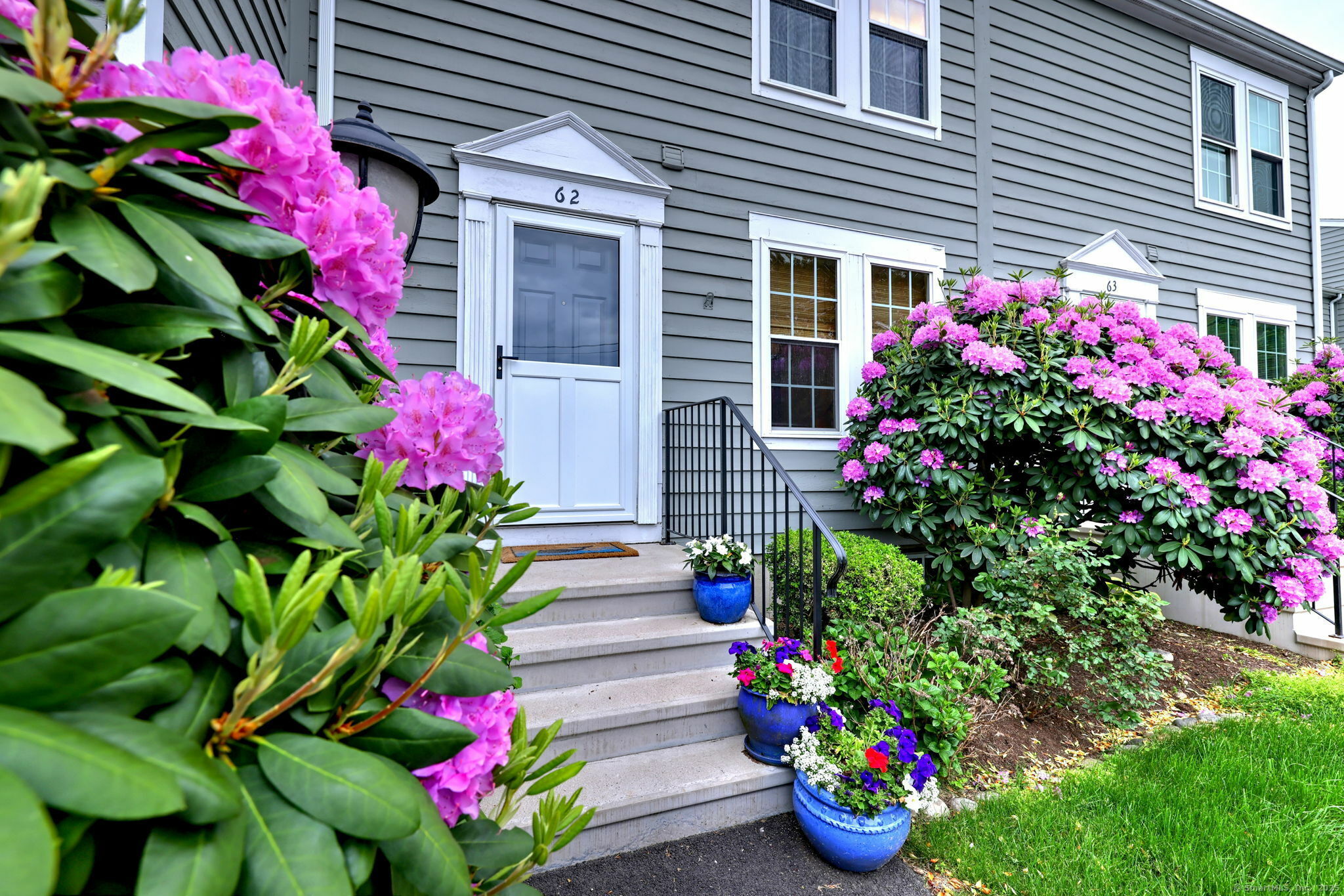 Property Photo: 62 Ferry Court 62 CT 06615