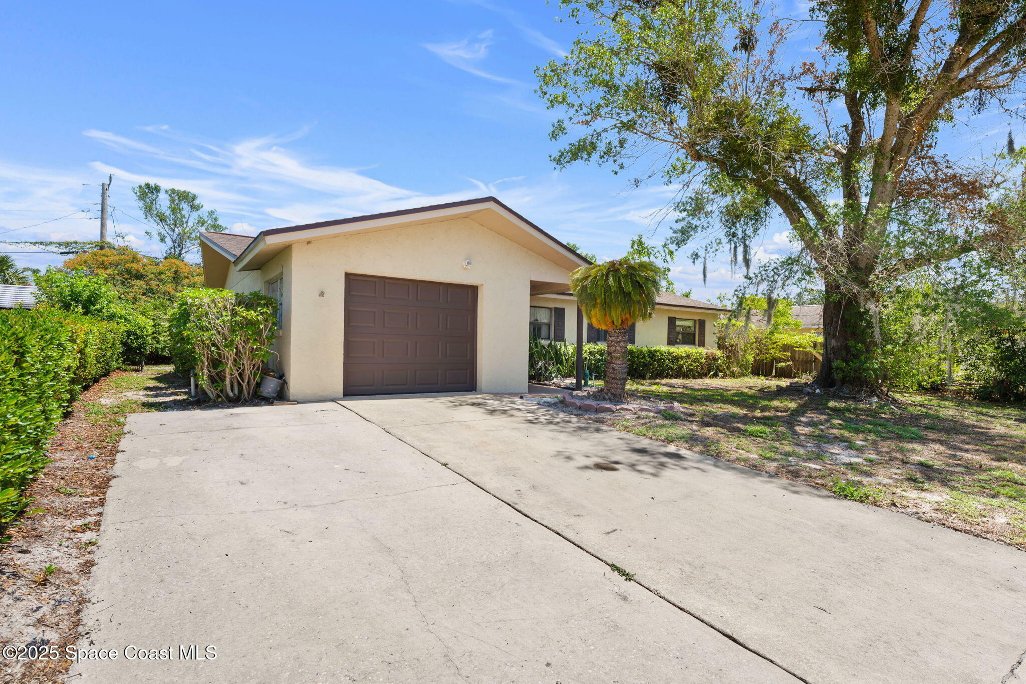 Property Photo: 4000 Alachua Avenue FL 32796