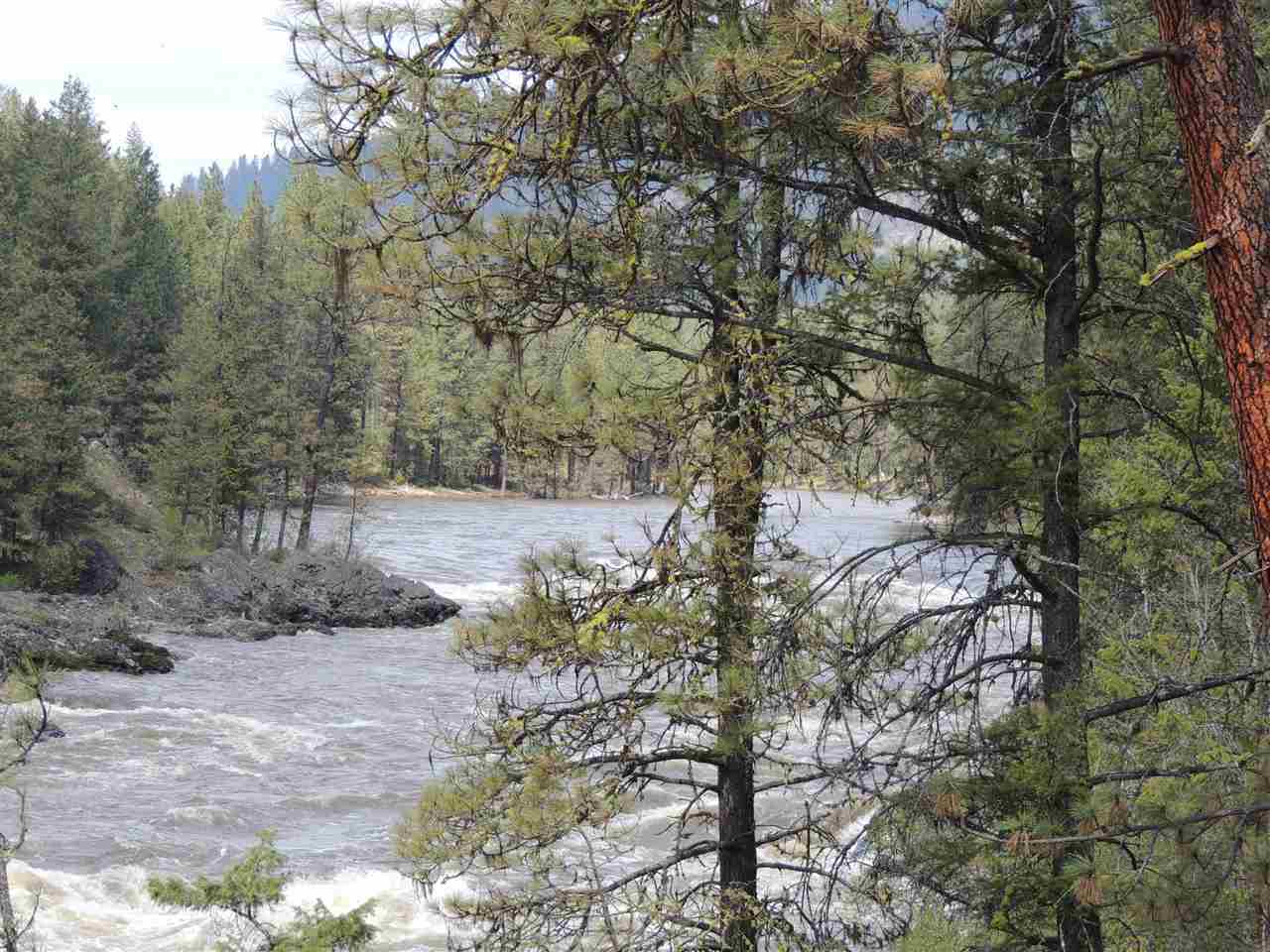 Property Photo: 2748 House Rd WA 99141