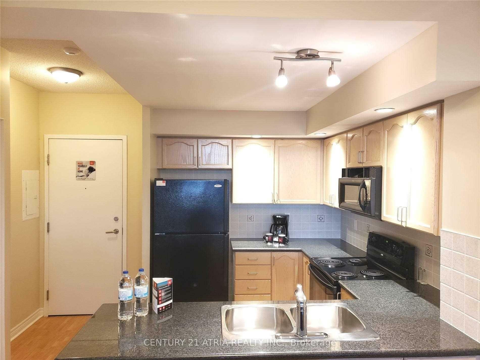 Property Photo: 33 Cox Boulevard 931 ON L3R 8A6