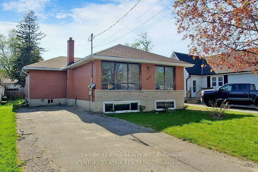 Property Photo: 1212 Somerville Street ON L1G 4K8