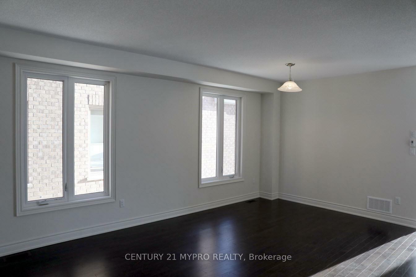 Photo de la propriété: 49 Pear Blossom Way ON L9N 1R8