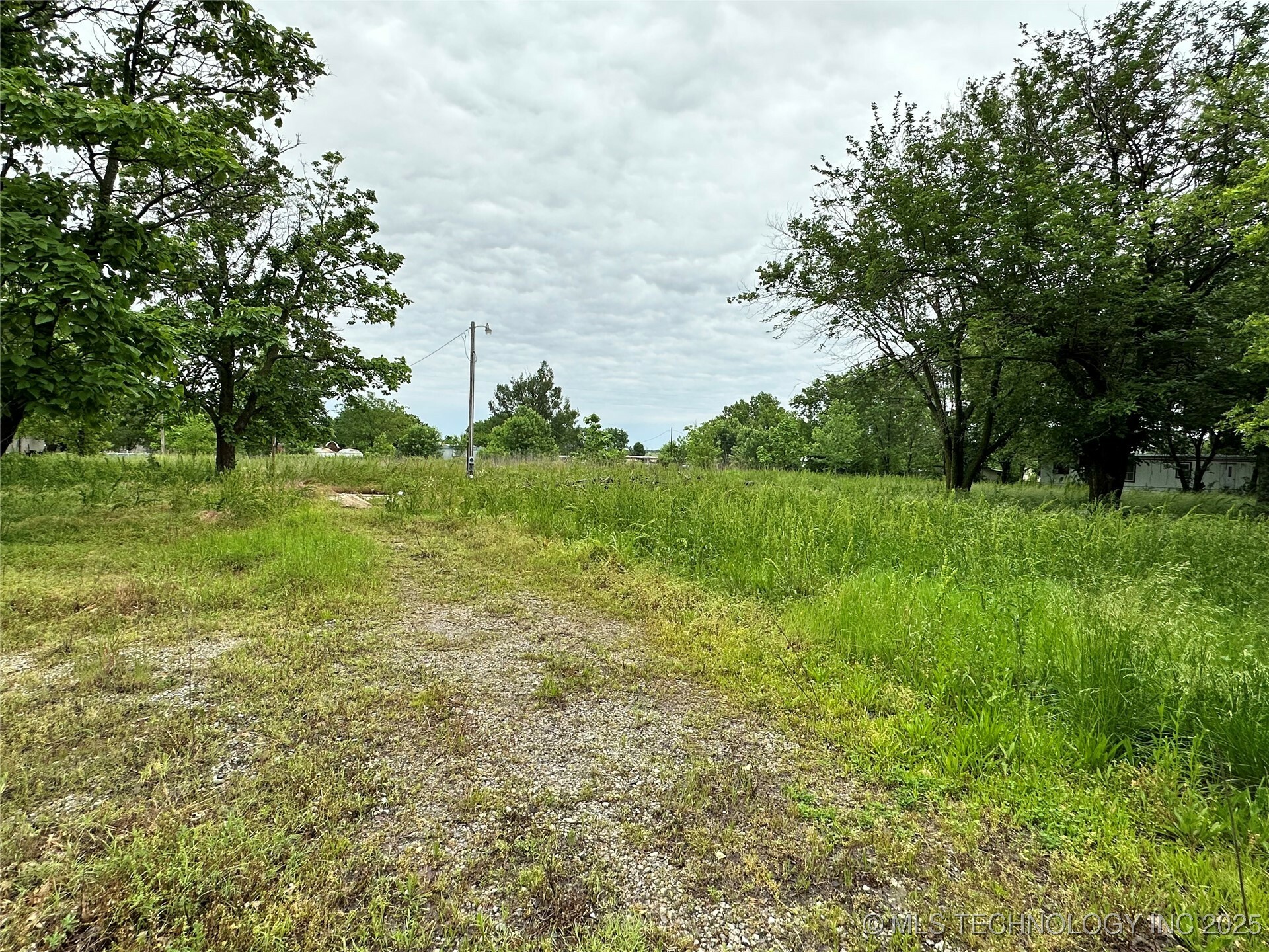 Property Photo:  13851 S Valley Road  OK 74053 