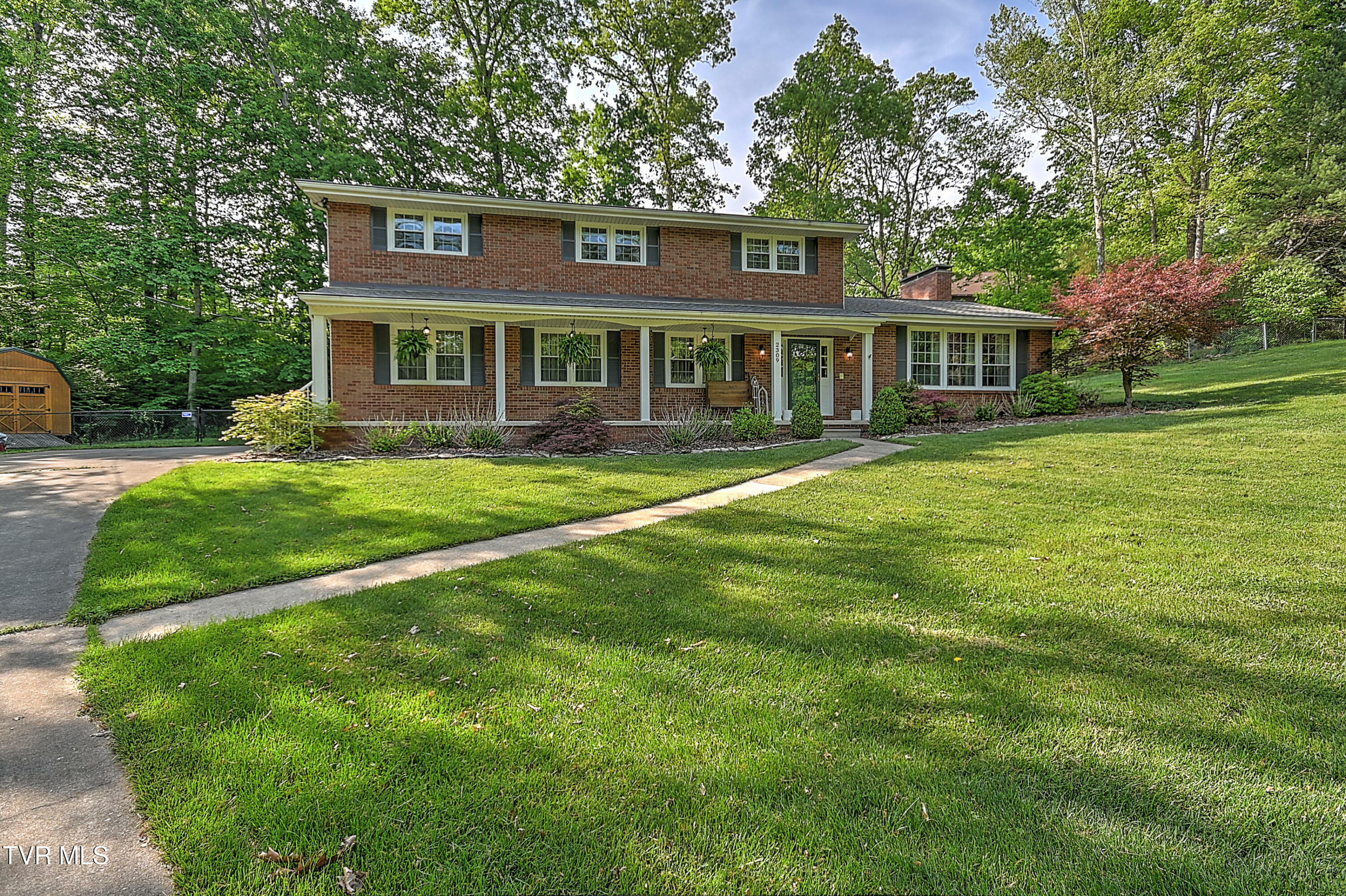 Property Photo:  2309 Oxford Court  TN 37660 