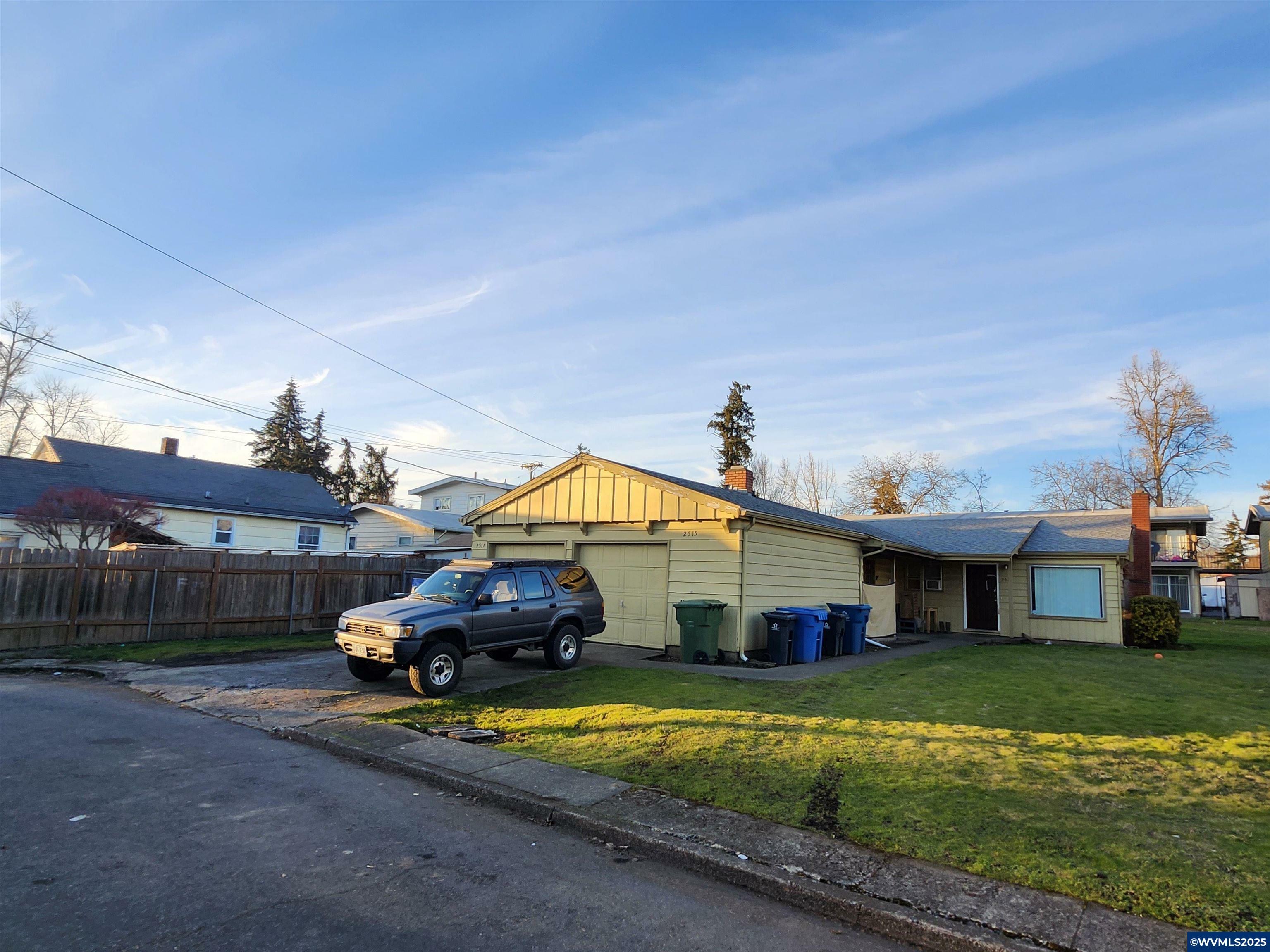 Property Photo: 2515 Hyde Ct (&Amp 2517) Ct SE OR 97301