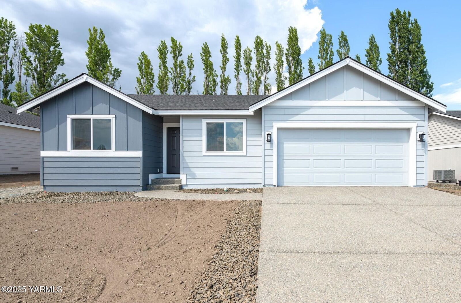 Property Photo: 528 Chinook Winds Ln Lot 15 WA 98947