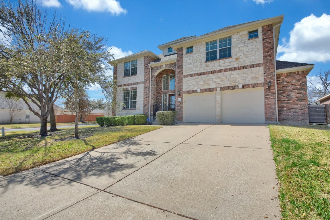 Property Photo: 3206 E Luminoso Lane TX 78681