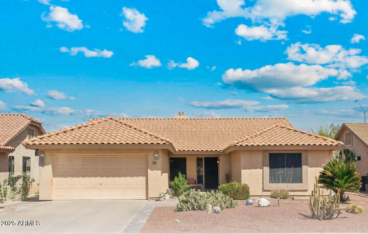 Property Photo: 9814 W Menadota Drive AZ 85382