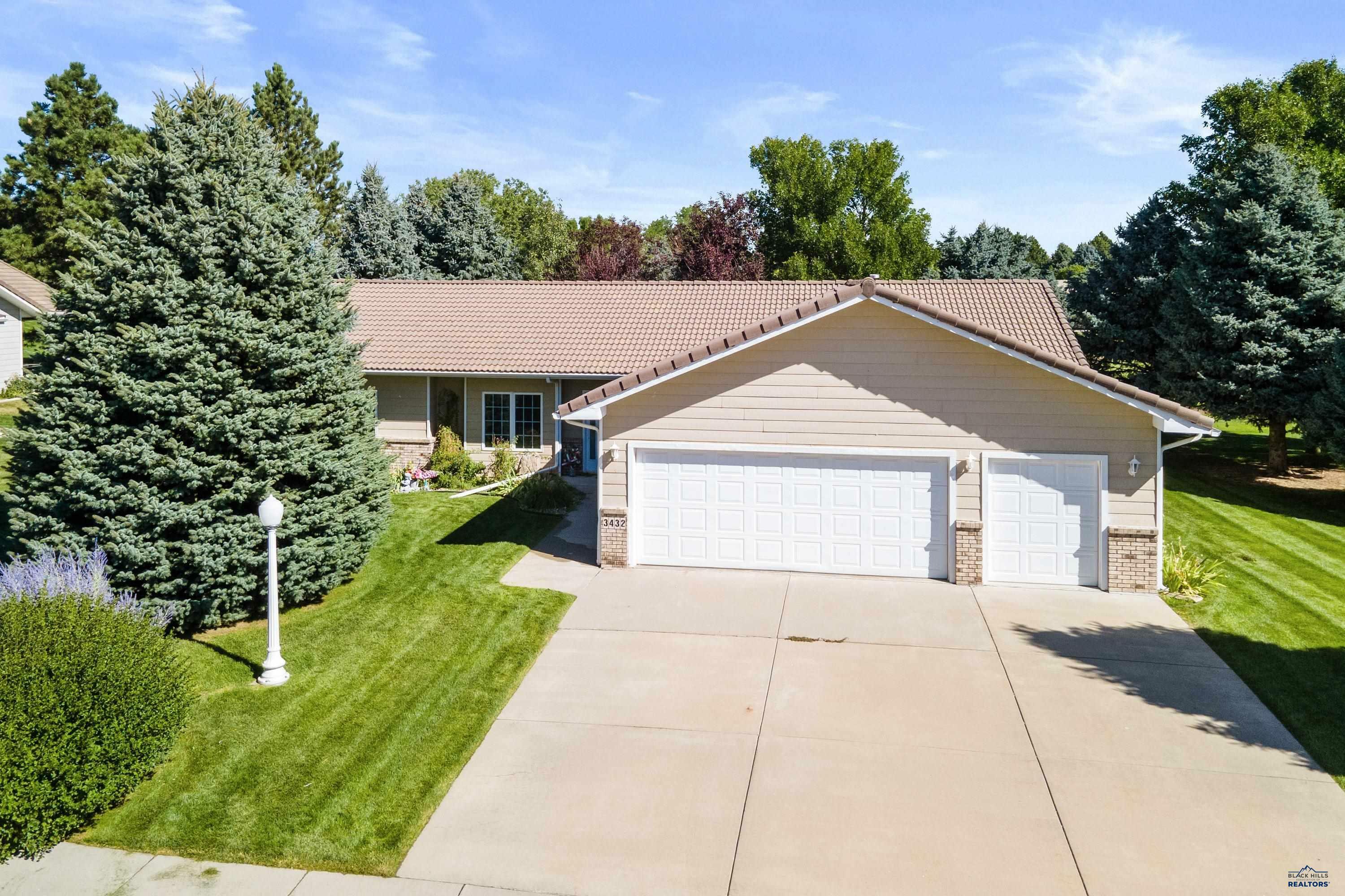 Property Photo: 3432 Willowbend Rd SD 57703