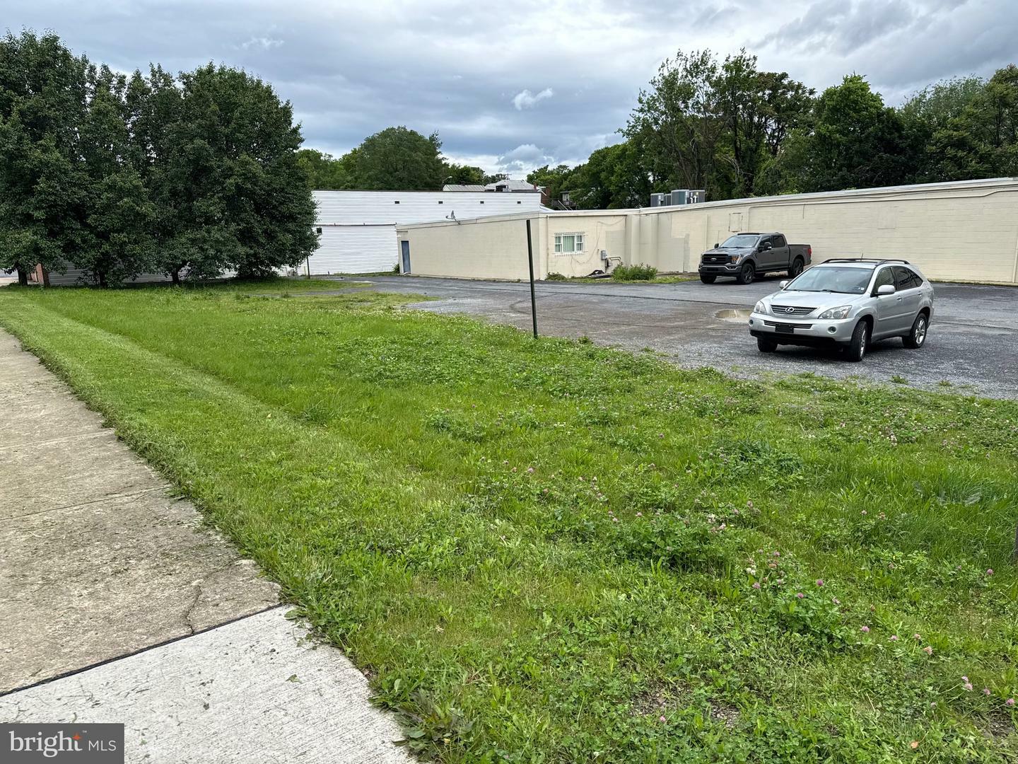 Property Photo: 329 S Queen Street WV 25401
