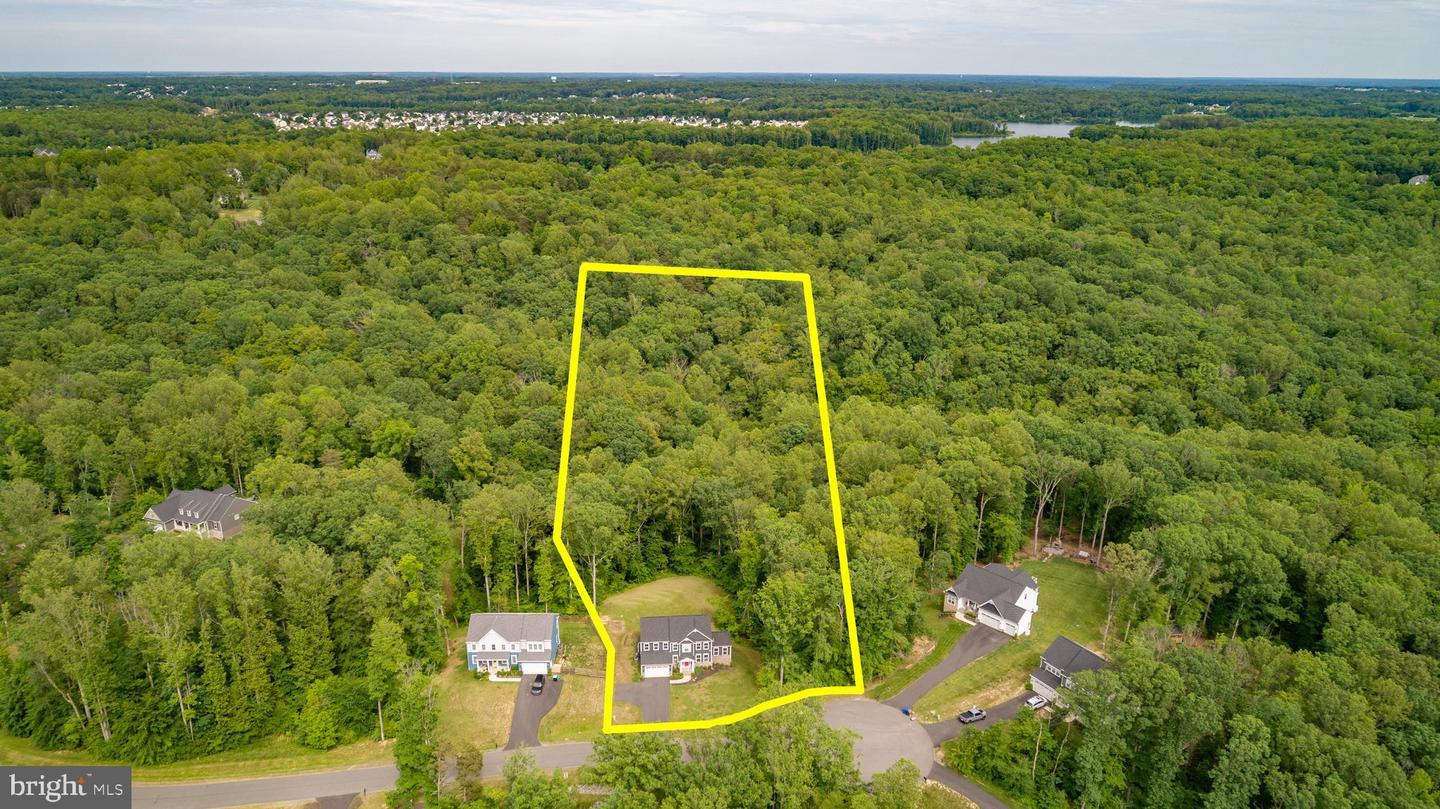 Property Photo: 85 Hopewell Drive VA 22406