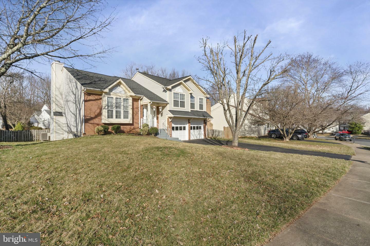 Property Photo: 14690 Stratford Drive VA 22193