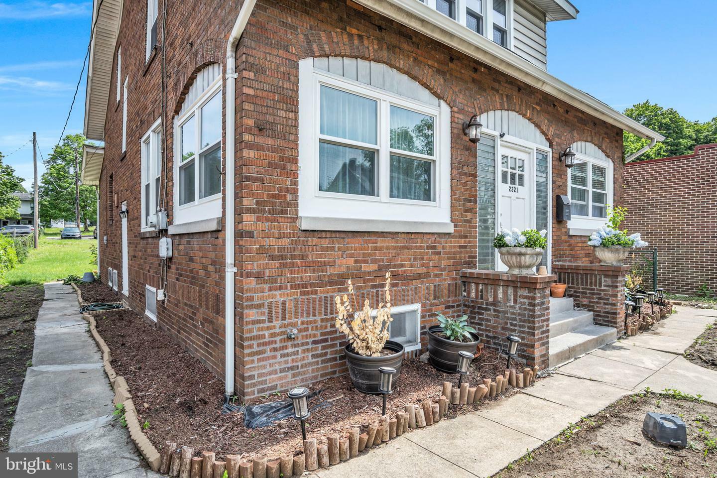 Property Photo: 2321 Walnut Street PA 17103