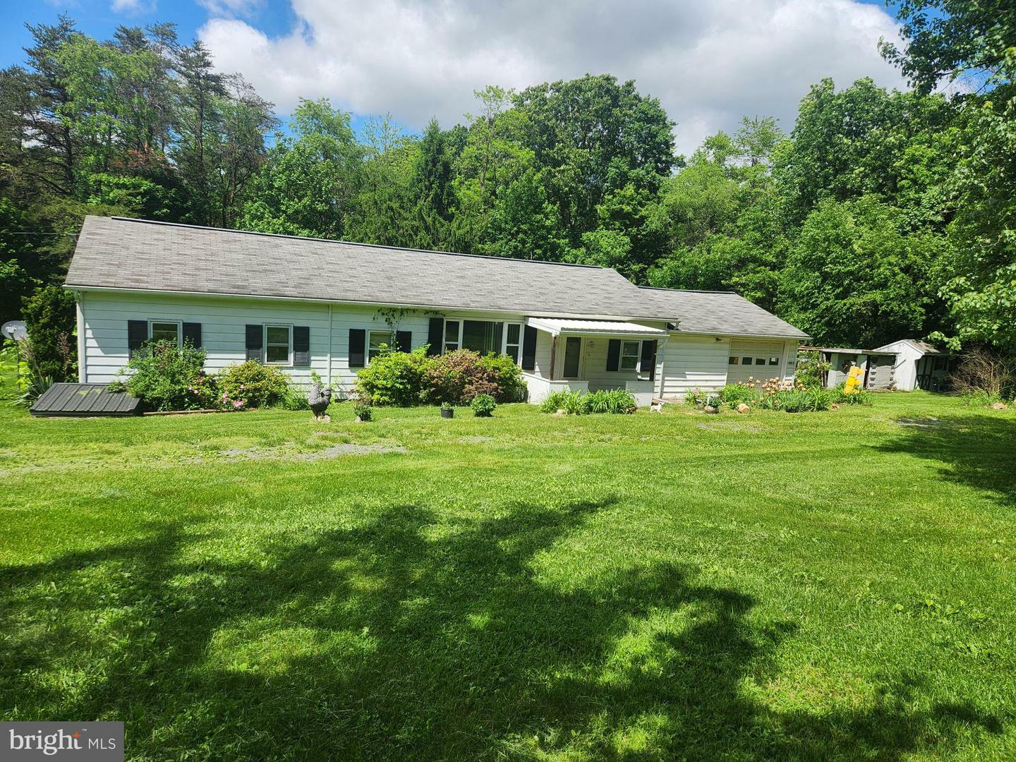 Property Photo: 2661 Couchtown Road PA 17047