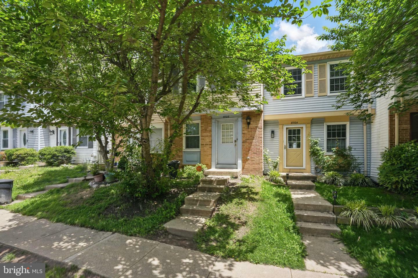 Property Photo: 8706 Pinnacle Rock Court VA 22079