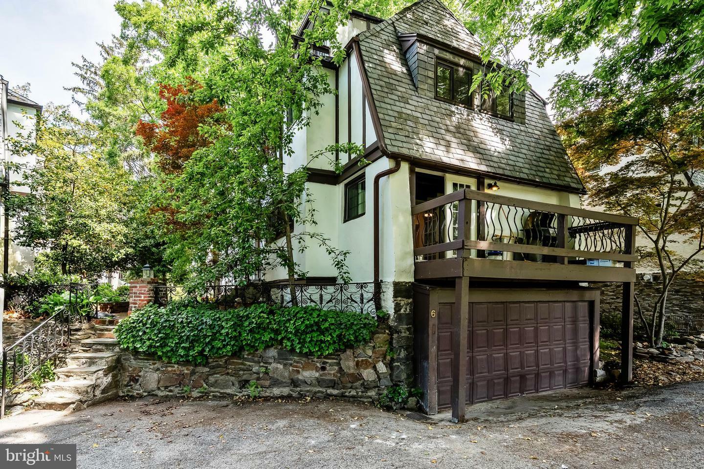 Property Photo: 6 Balwyn Place PA 19004
