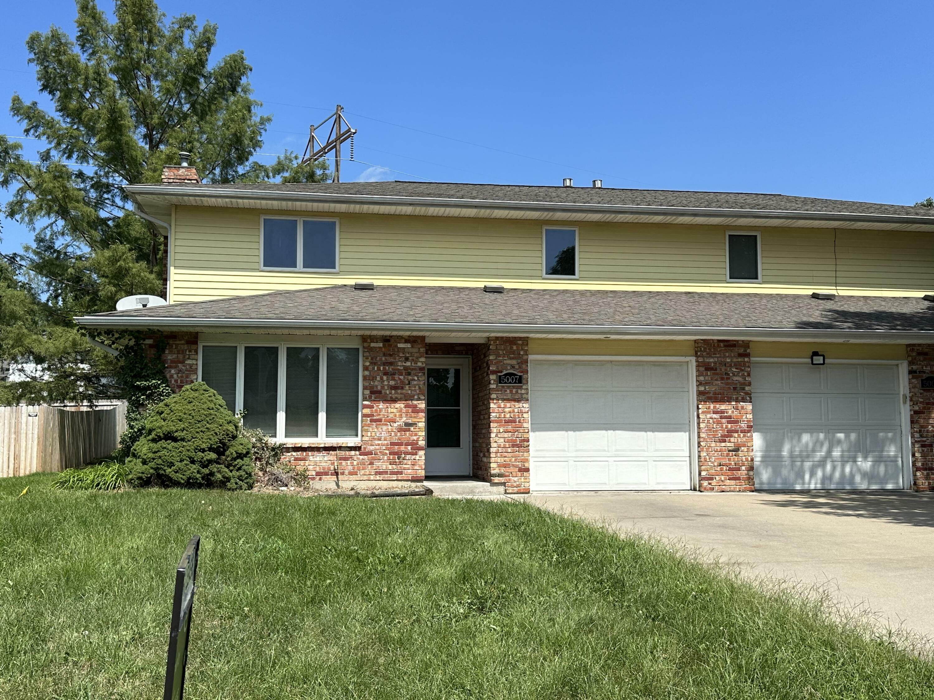 Property Photo: 5007 W Georgetown Dr MO 65203