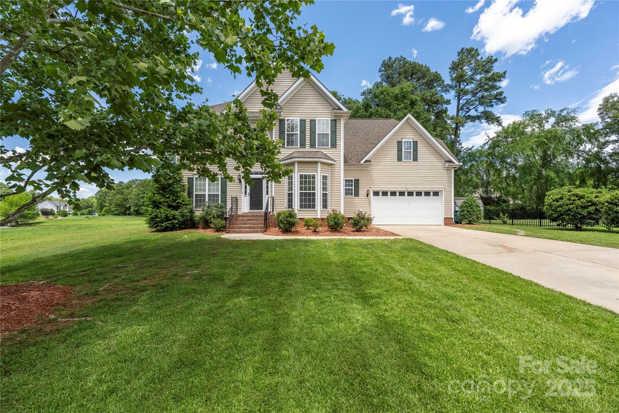 Property Photo: 6504 Sybil Court NC 28079