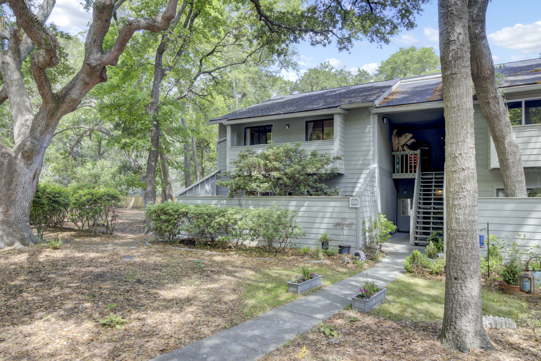 Property Photo: 1208 Village Creek Ln Lane # 1 SC 29464