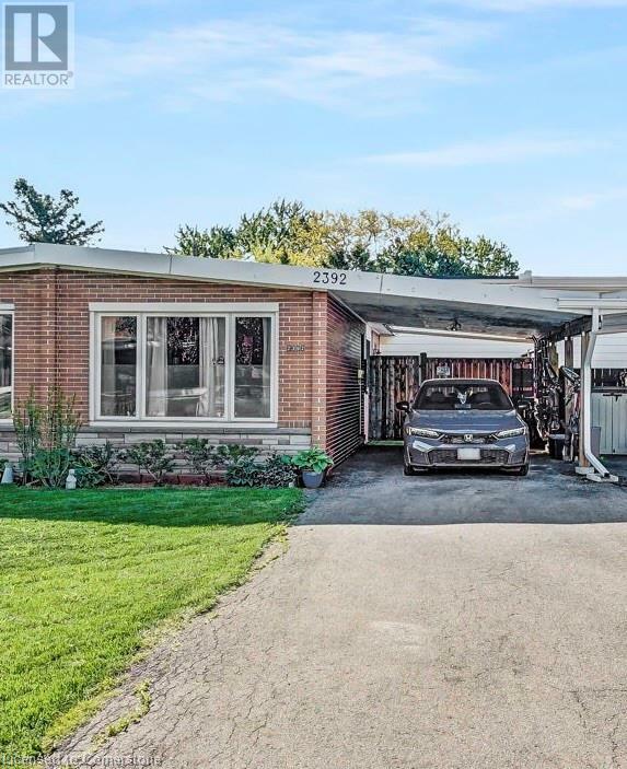 Property Photo: 2392 Mountainside Drive ON L7P 1C5