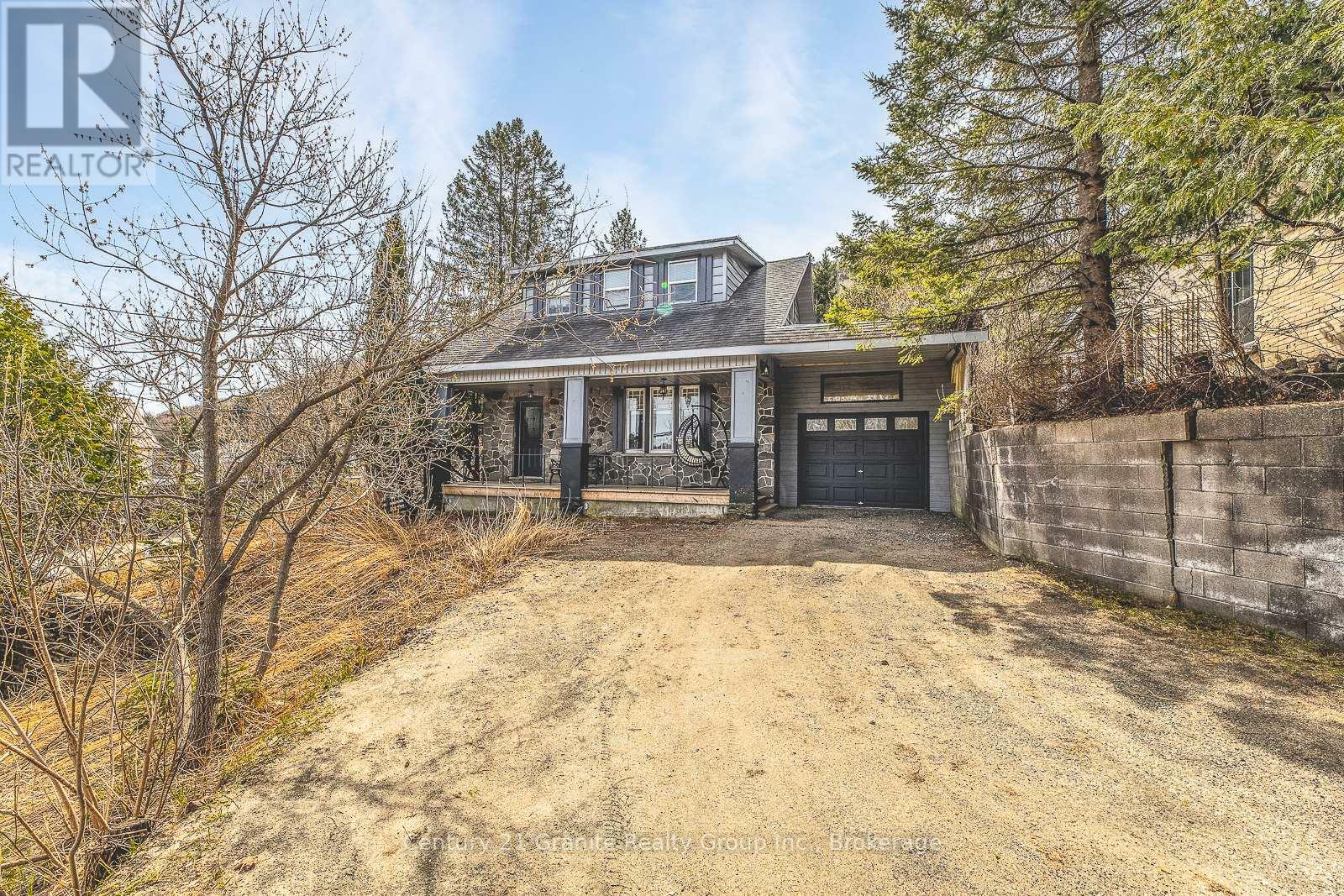 Property Photo:  690 Mountain Street  ON K0M 1S0 