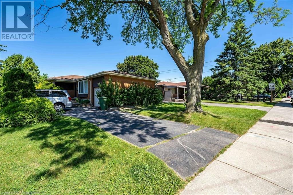 Property Photo: 568 Mohawk Road West 2 ON L9C 1X6