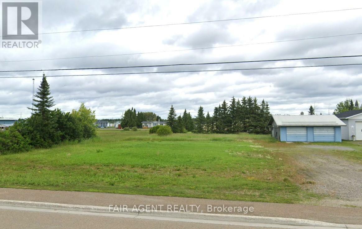 Property Photo:  318 Highway 11  ON P0L 1M0 