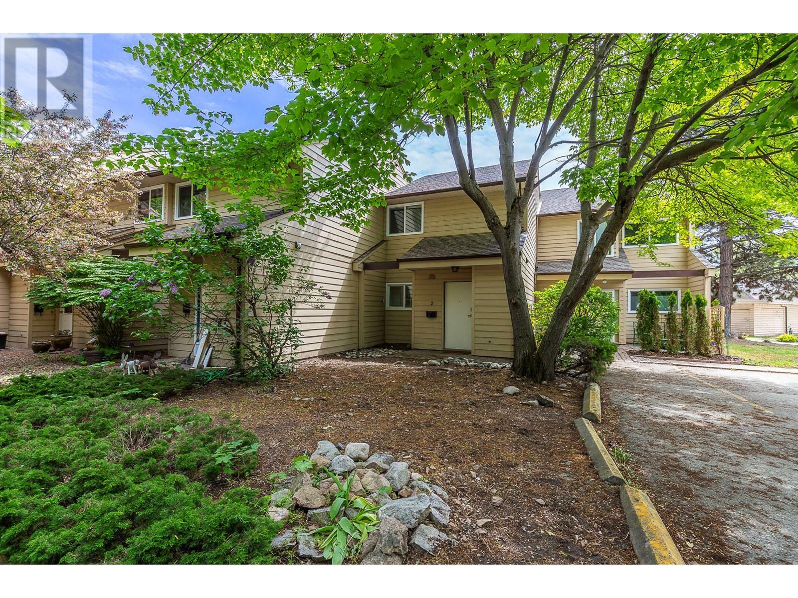 Property Photo: 5300 25 Avenue 2 BC V1T 6R4