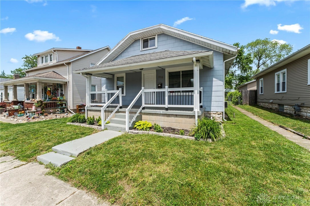 Property Photo: 819 E Maple Avenue OH 45342