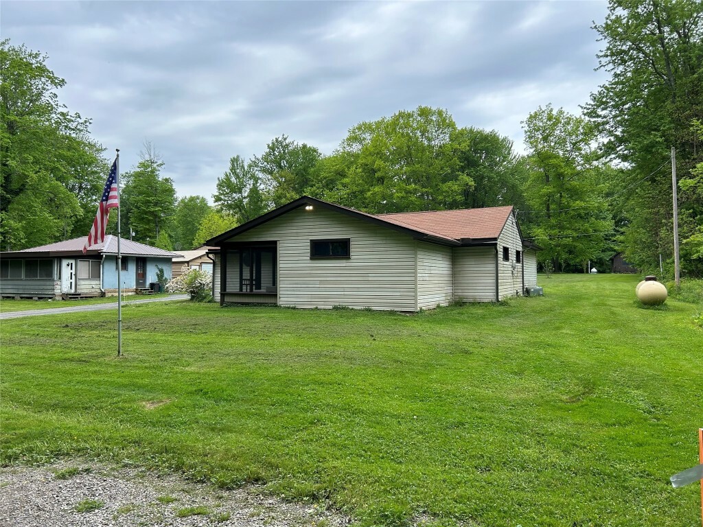 Property Photo: 2892 Township Road PA 16424