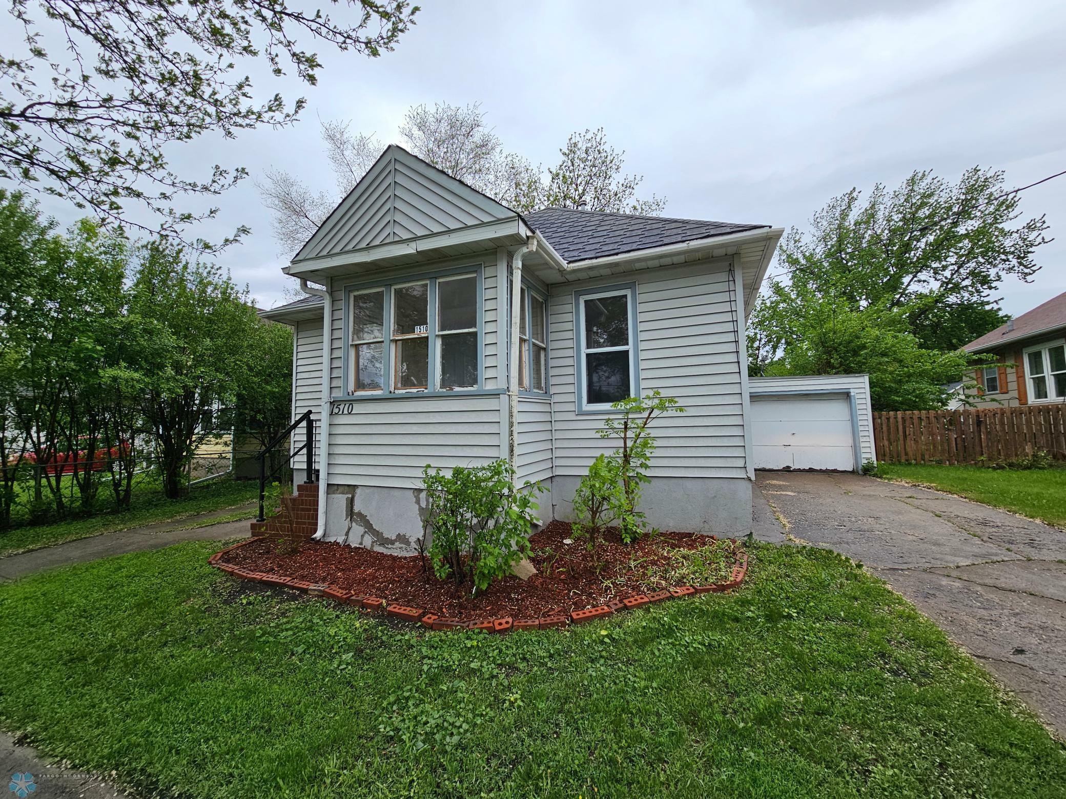 1510 5th Avenue S  Fargo ND 58103 photo