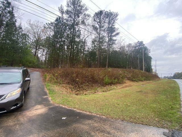 Property Photo: 1746 Highway 54 W GA 30214