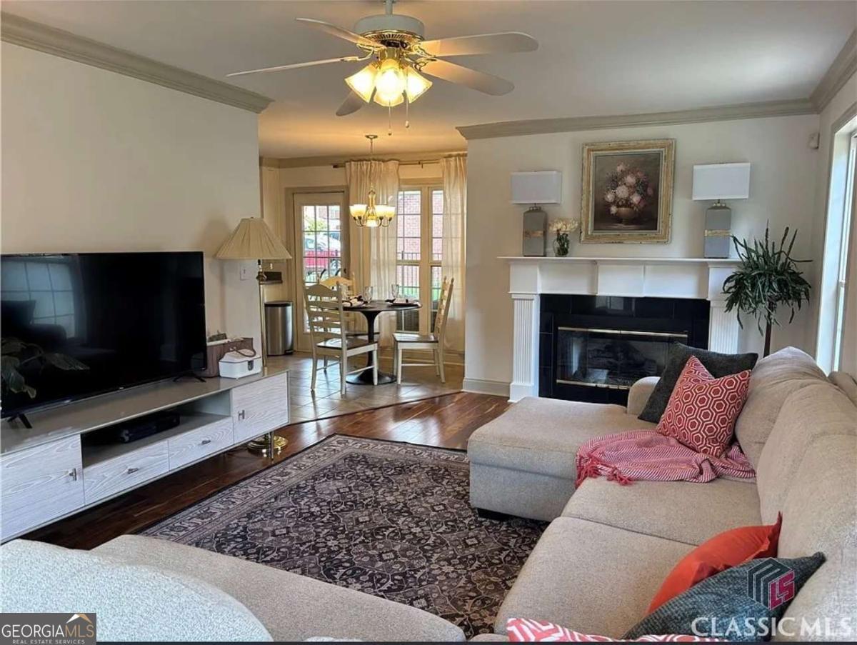 Property Photo: 238 Covington Place GA 30606
