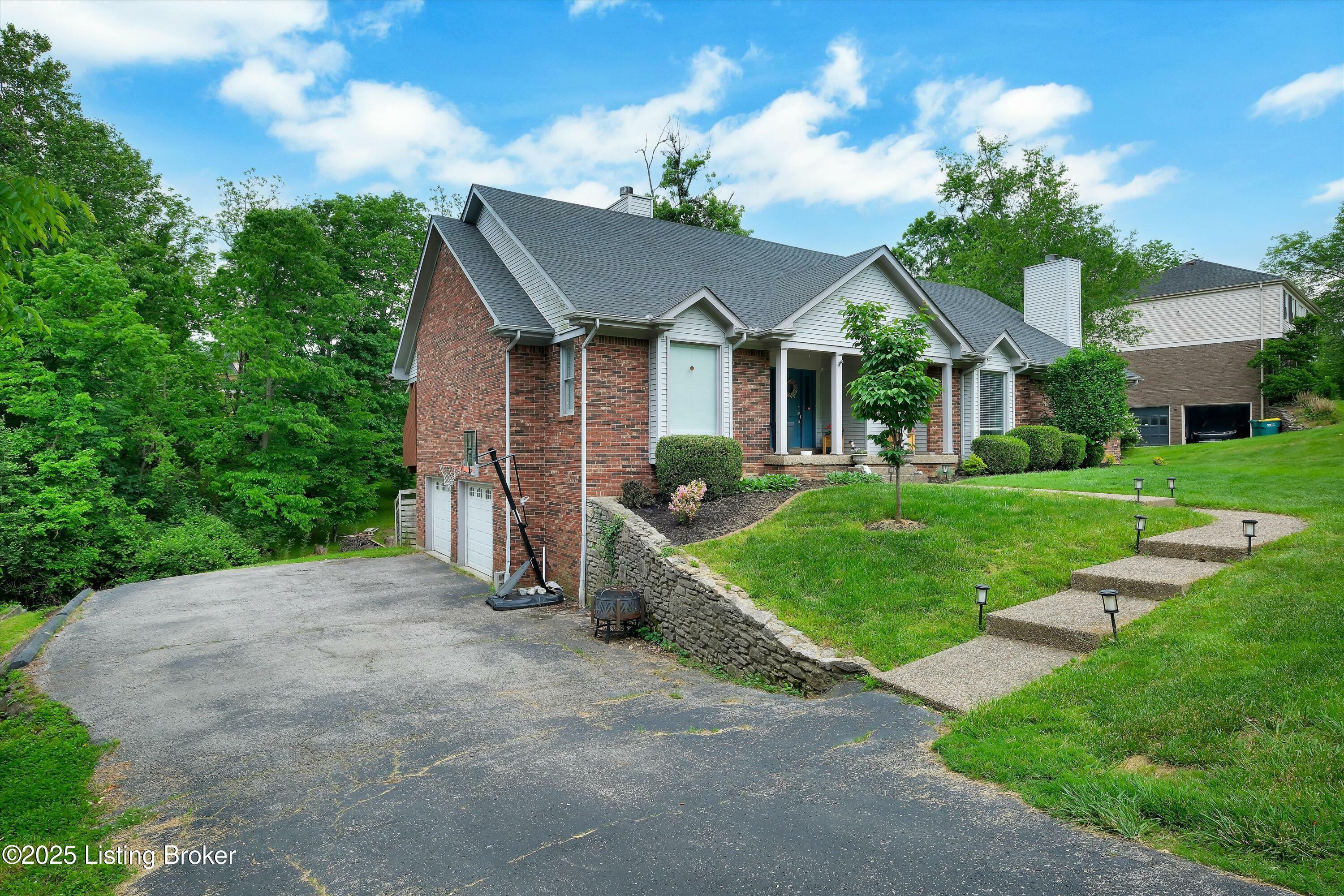 Property Photo: 13308 Creekview Rd KY 40059