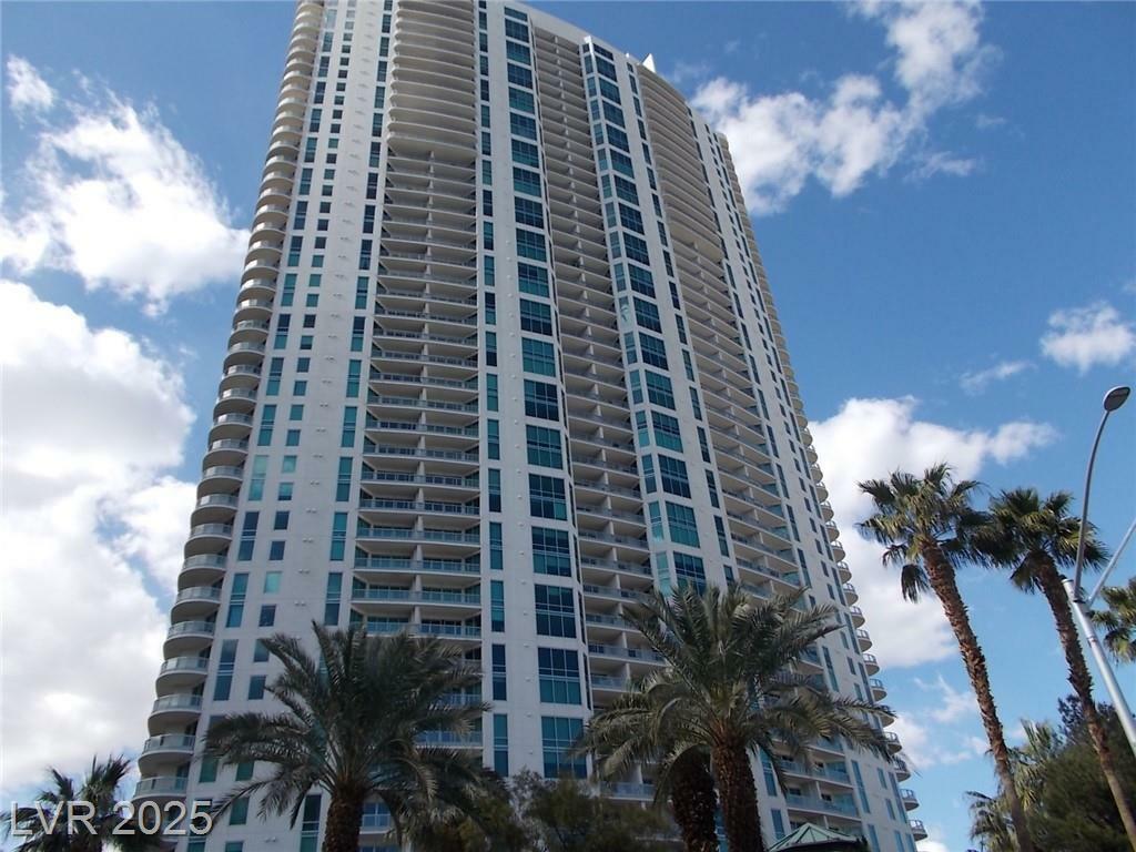 Property Photo:  322 Karen Avenue 2606  NV 89109 