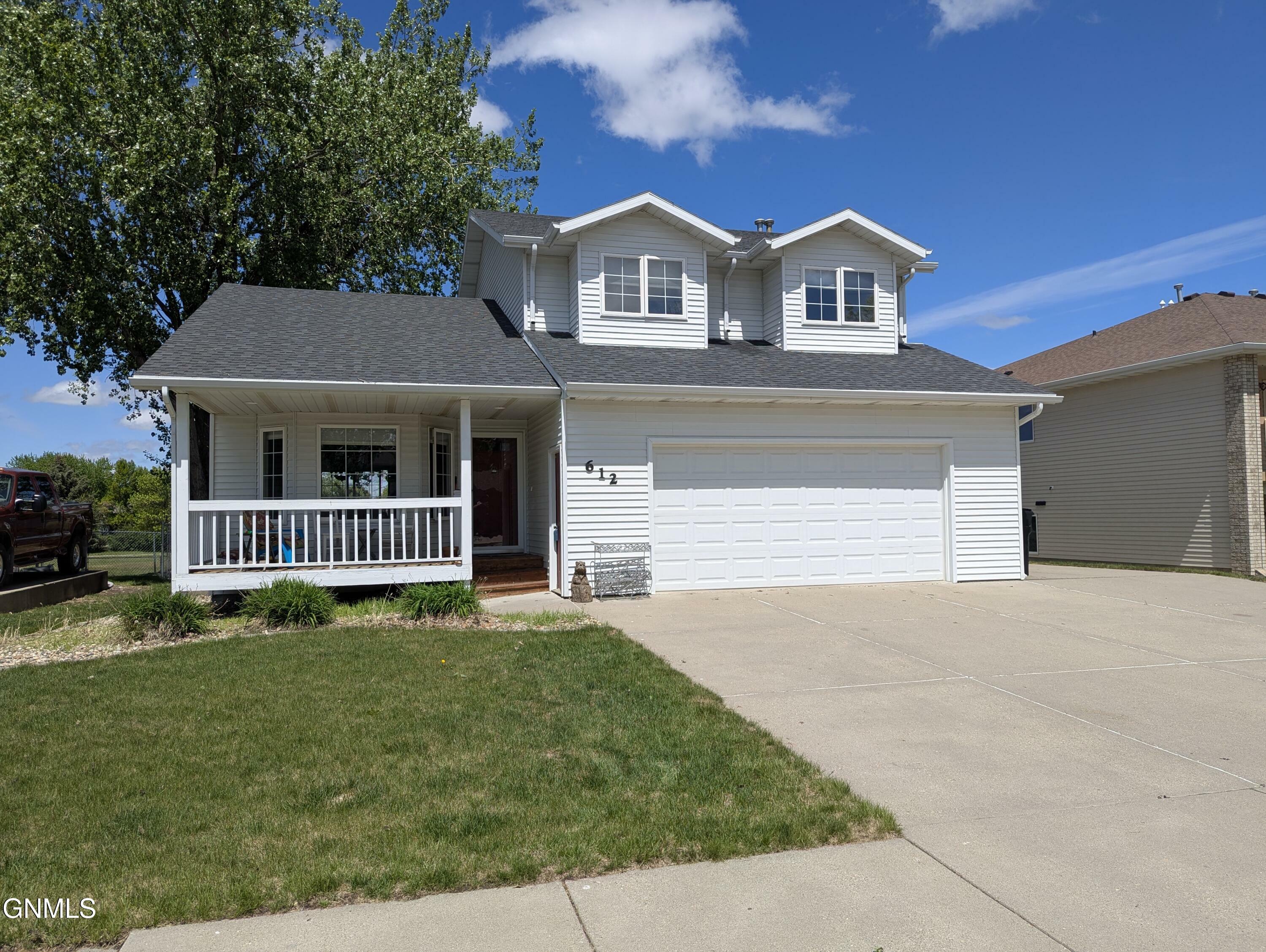 612 Bridgeport Drive  Bismarck ND 58504 photo