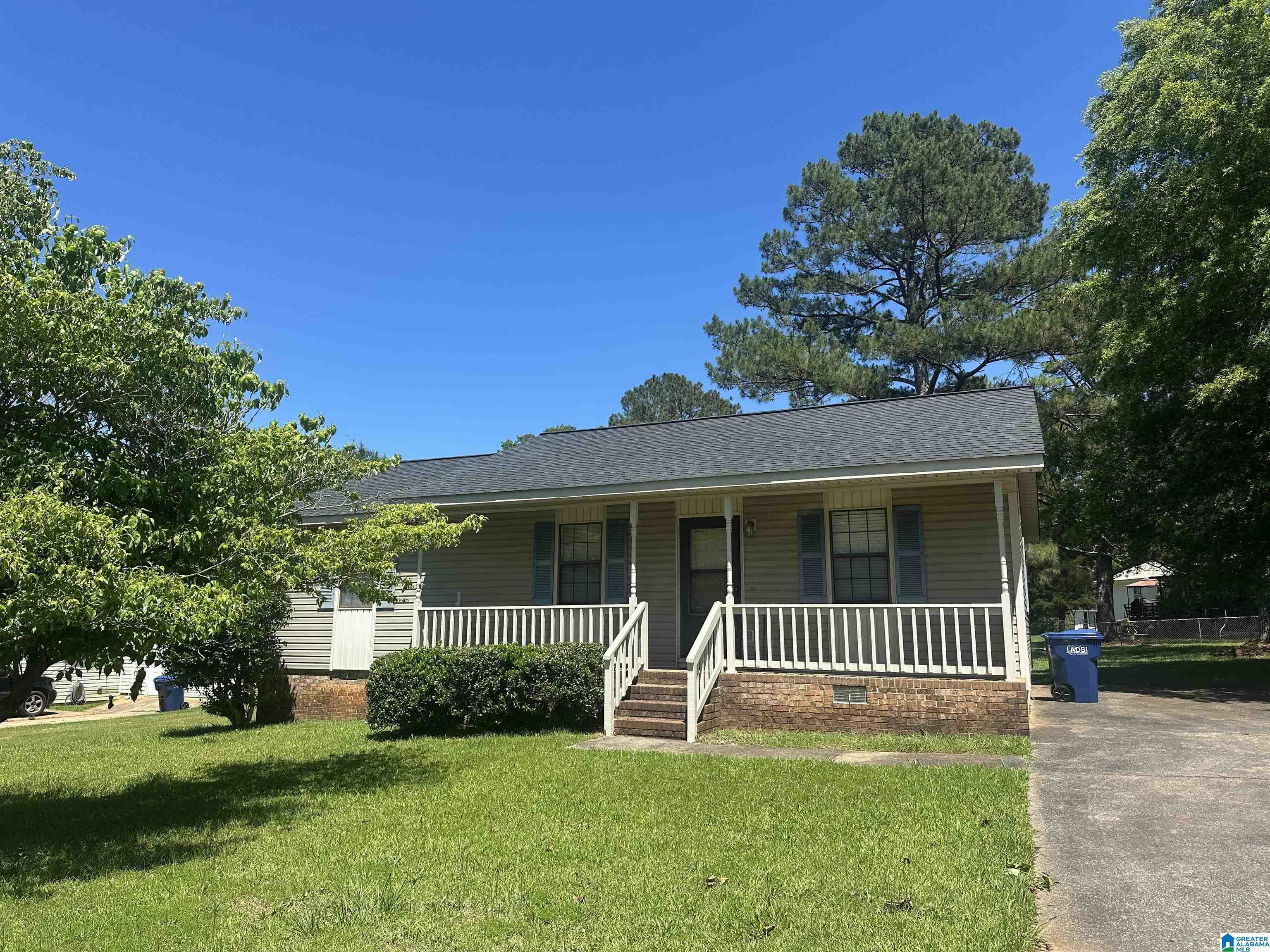 Property Photo: 339 Sleepy Hollow Circle AL 36203